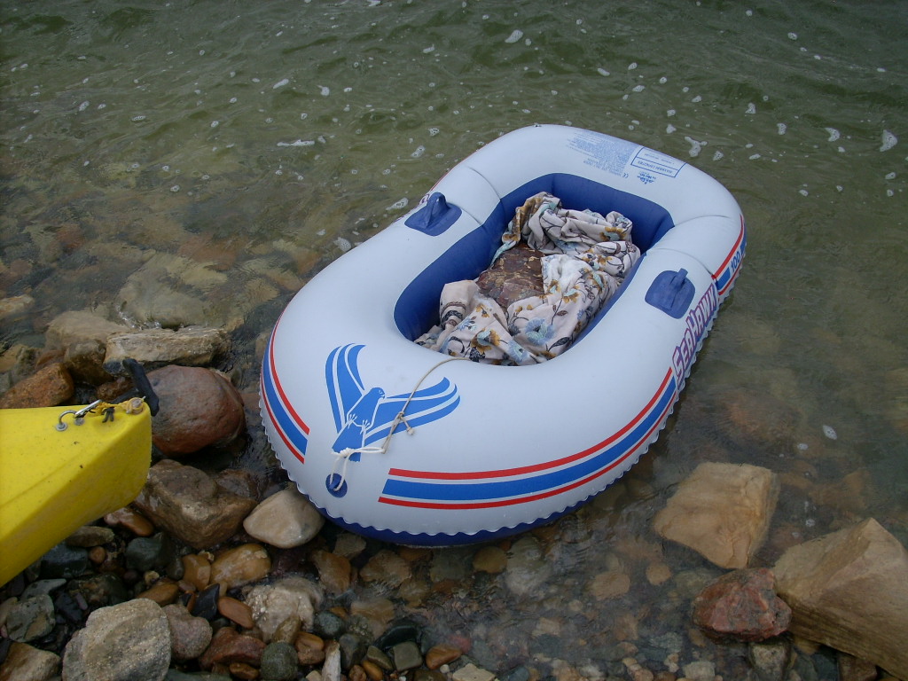0712D_BoulderInRaft.JPG