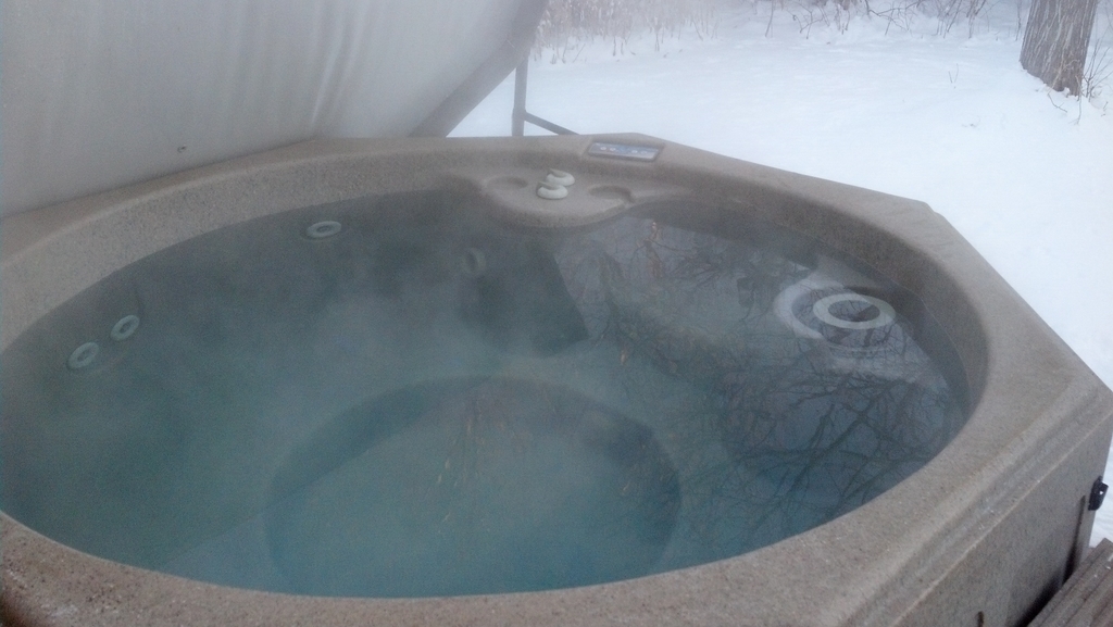 0106A_SteamyMorningHotTub.jpg