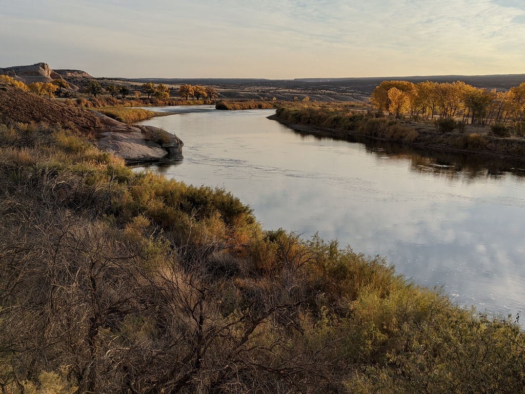 A4_ColoradoRiverUpstreamAgain.jpg