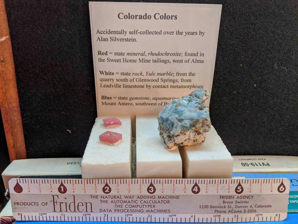 0113_ColoradoColorsRocks.jpg