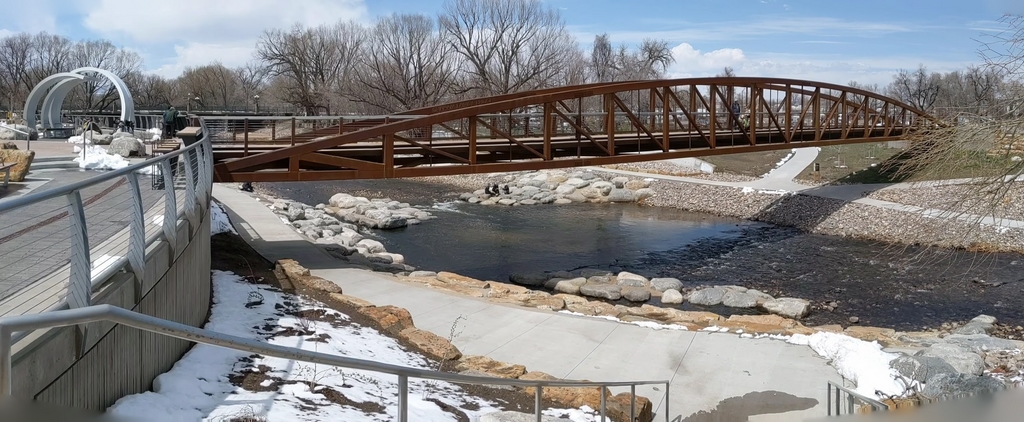 0419A_PoudreRiverBridgePano.jpg