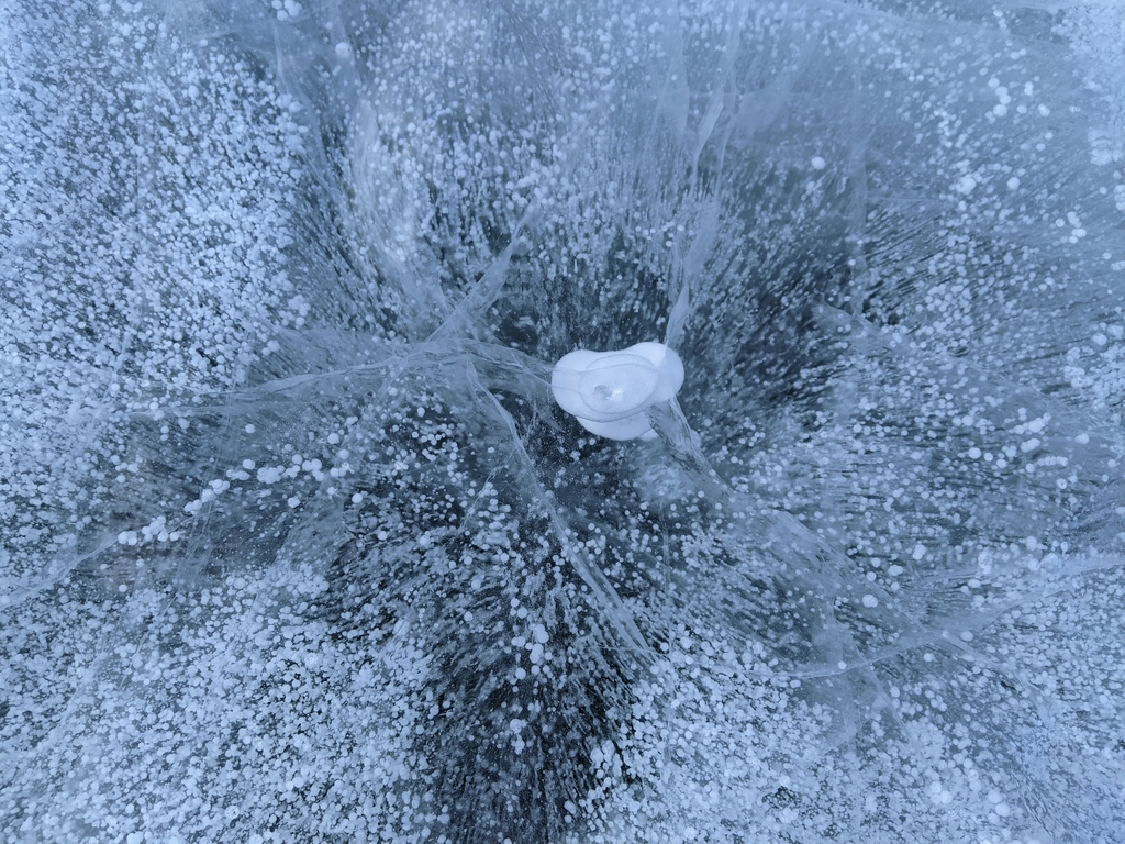 K_LakeIceBubbles.jpg