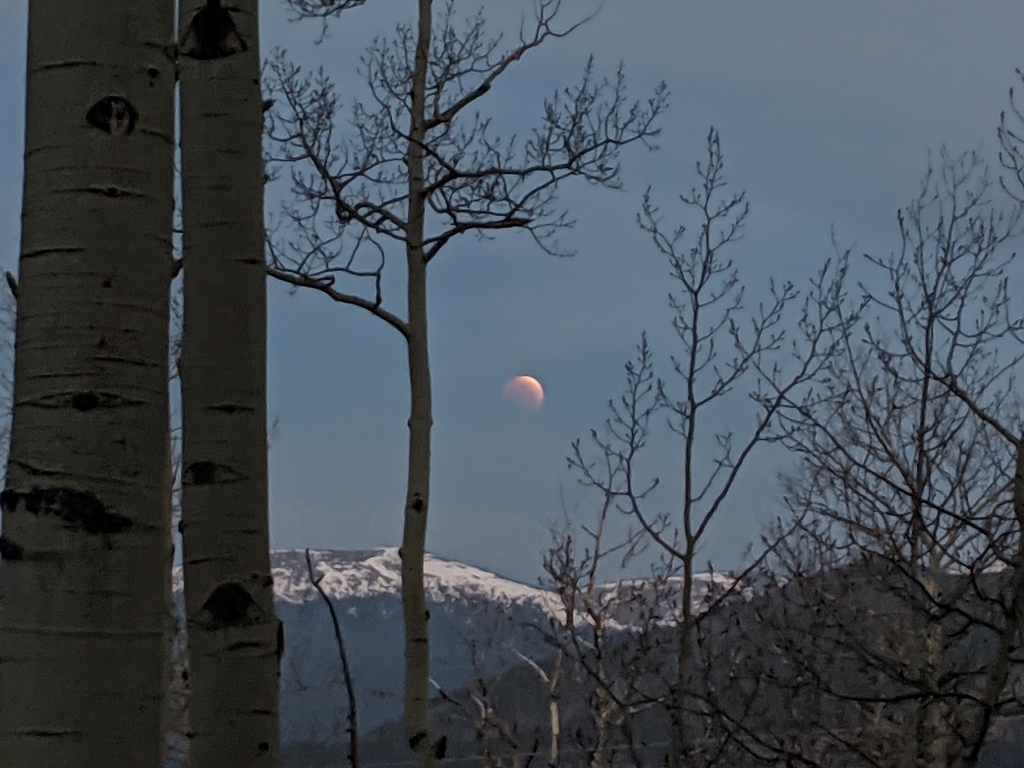 0526A_LunarEclipse.jpg