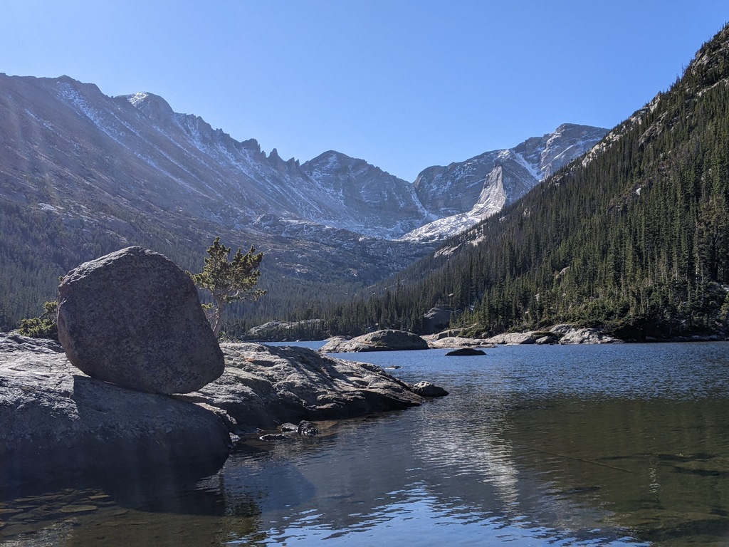 C1_BoulderAtMillsLake.jpg