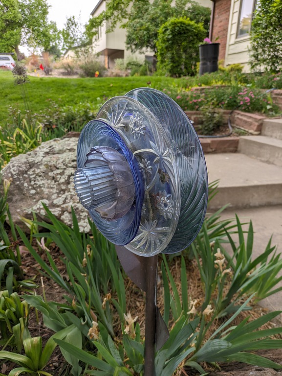 0525_GlassPlatesDecoration.jpg