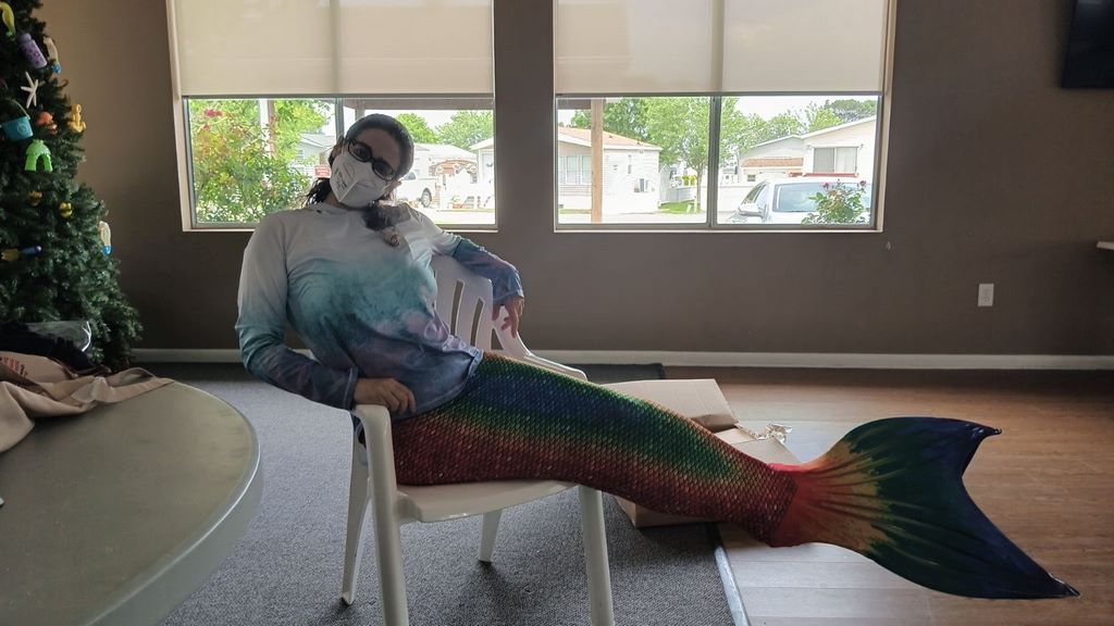 0609C_MeganAtMermaidCon.jpg