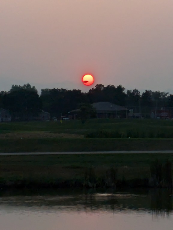 0723E_SmokyCondoSunsetZoom.jpg