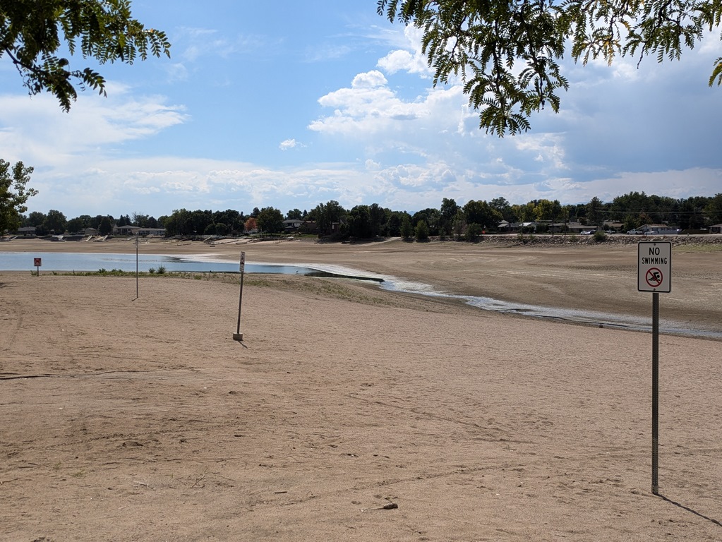 0911B_LakeLovelandLow.jpg