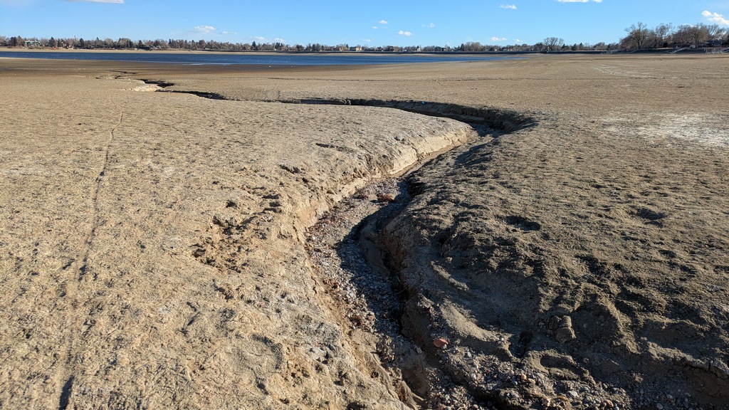 1230B_DryMuddyLakeLoveland.jpg