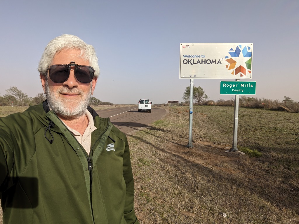 G_EnteringOklahomaSelfie.jpg