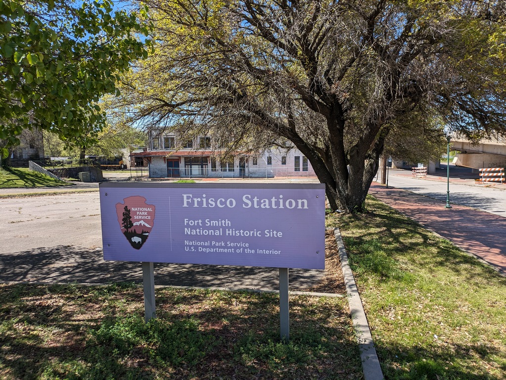 D1_FriscoStationFtSmith.jpg