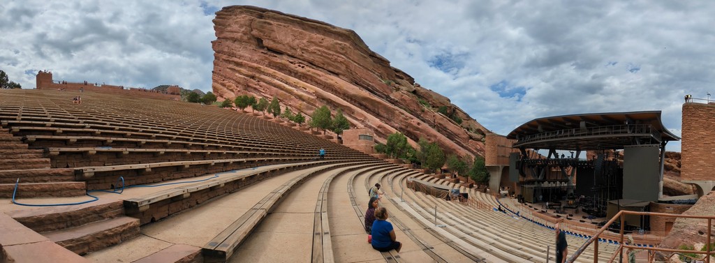 L2_RedRocksAmphitheaterPano.jpg