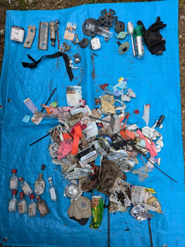 H2_TreasuresAndTrash.jpg