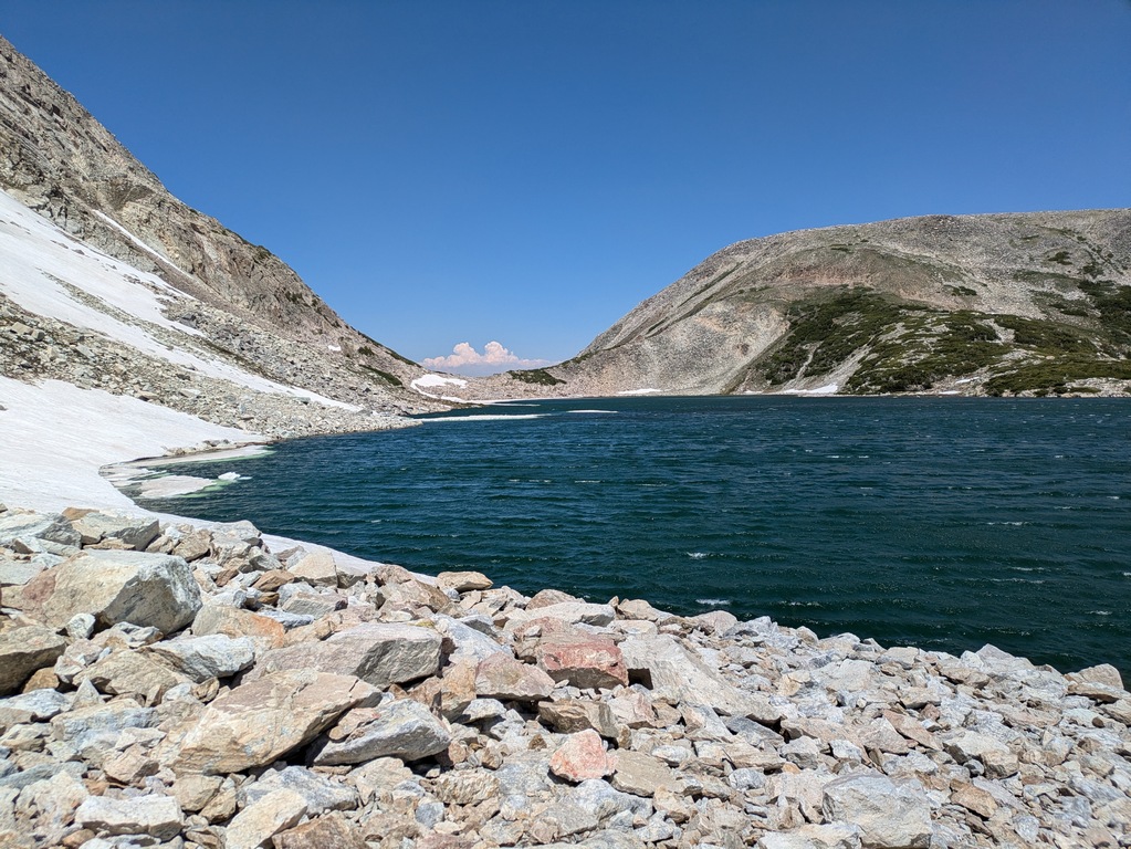 H1_SnowySouthGapLake.jpg