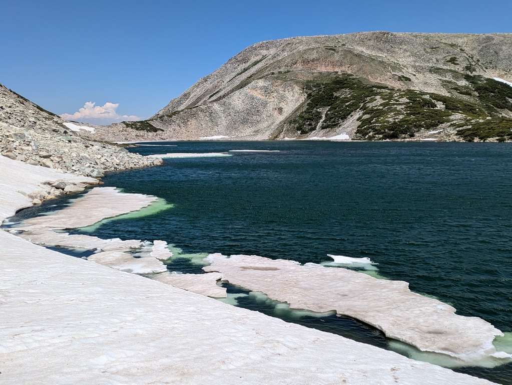 I1_WyomingIcebergs.jpg