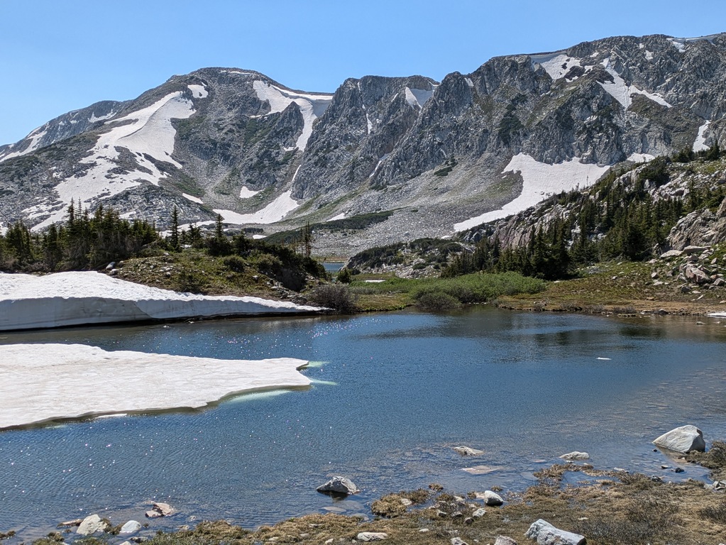N3_AcrossLakeToMedbowPeak.jpg