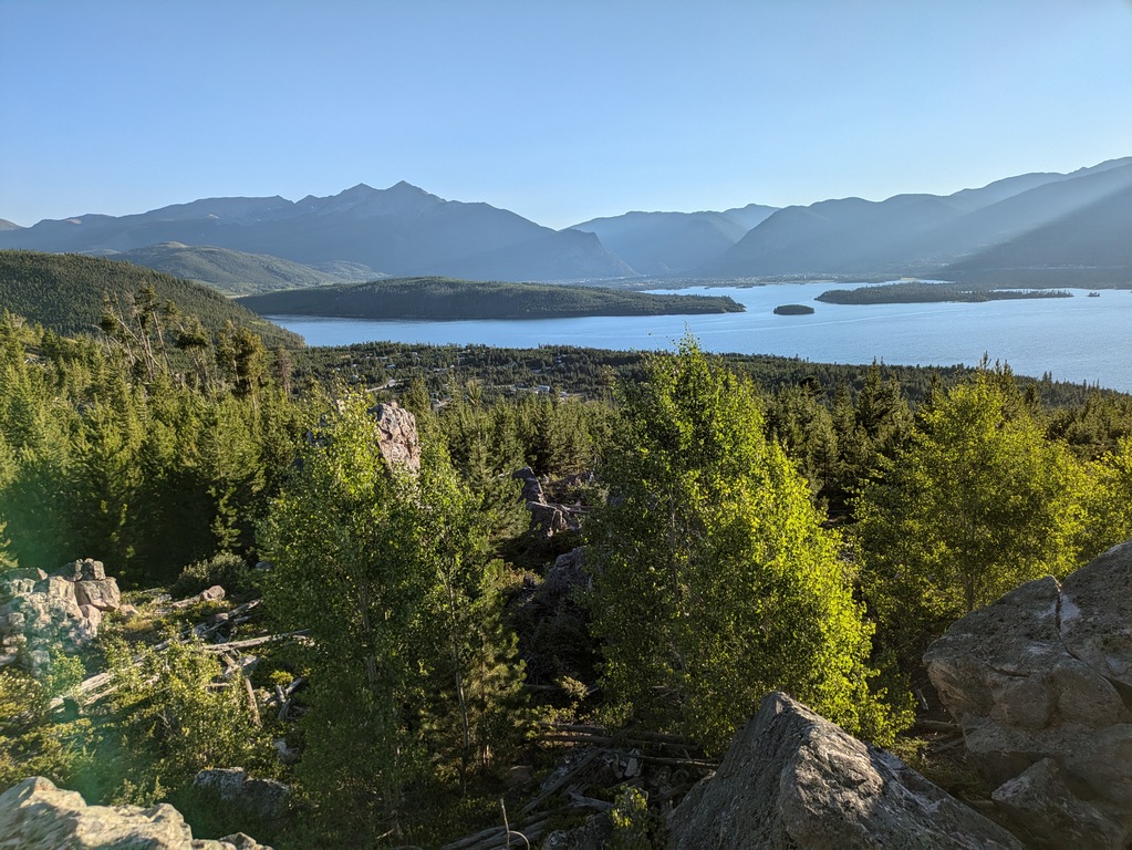 B2_TenmileRangeLakeDillonZoom.jpg