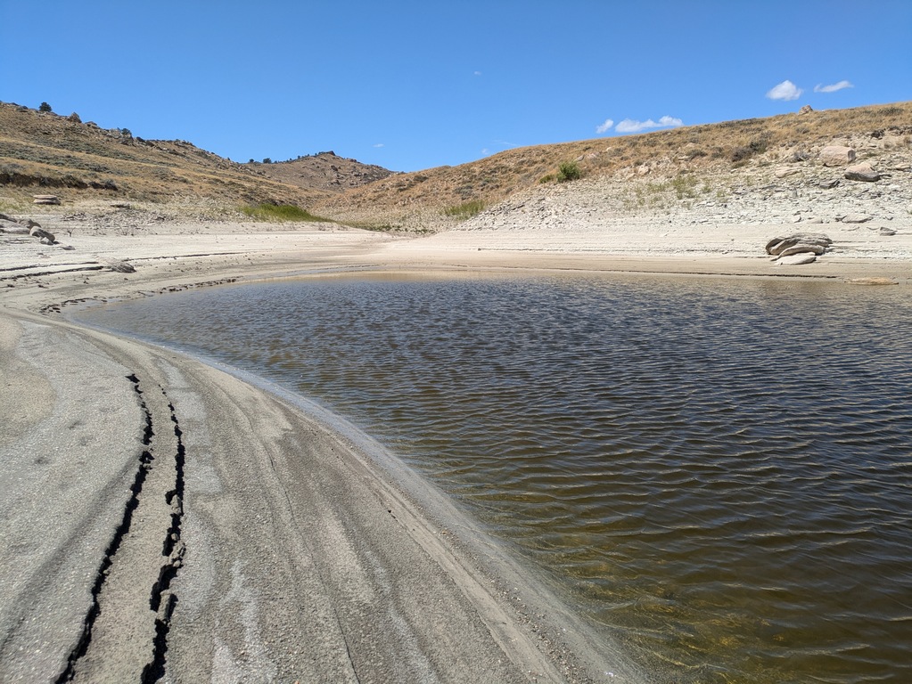 F_HikingBackAroundBay.jpg