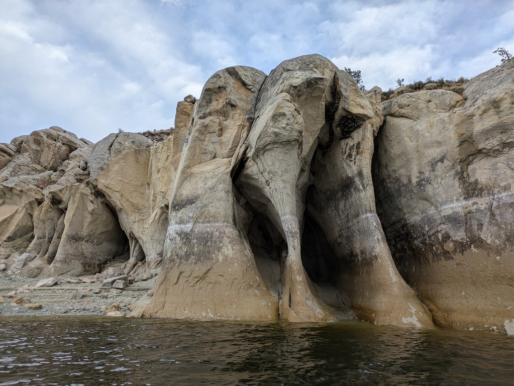 J1_FlutedCaves.jpg