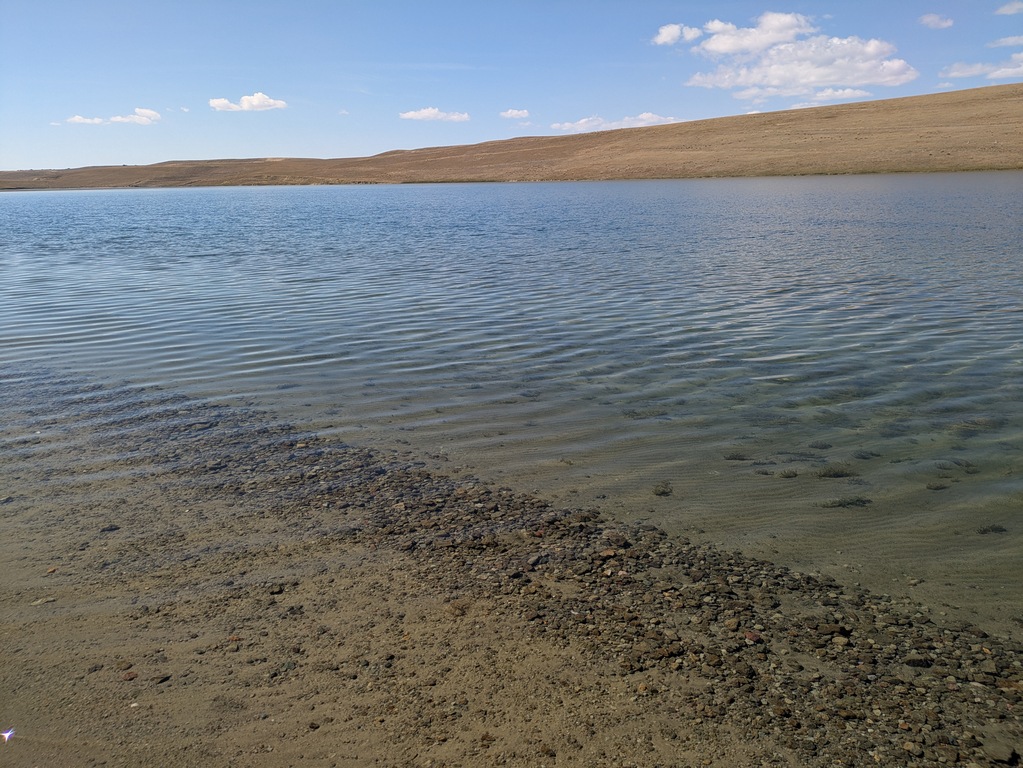 B3_PrettyButMuddyLakeshore.jpg