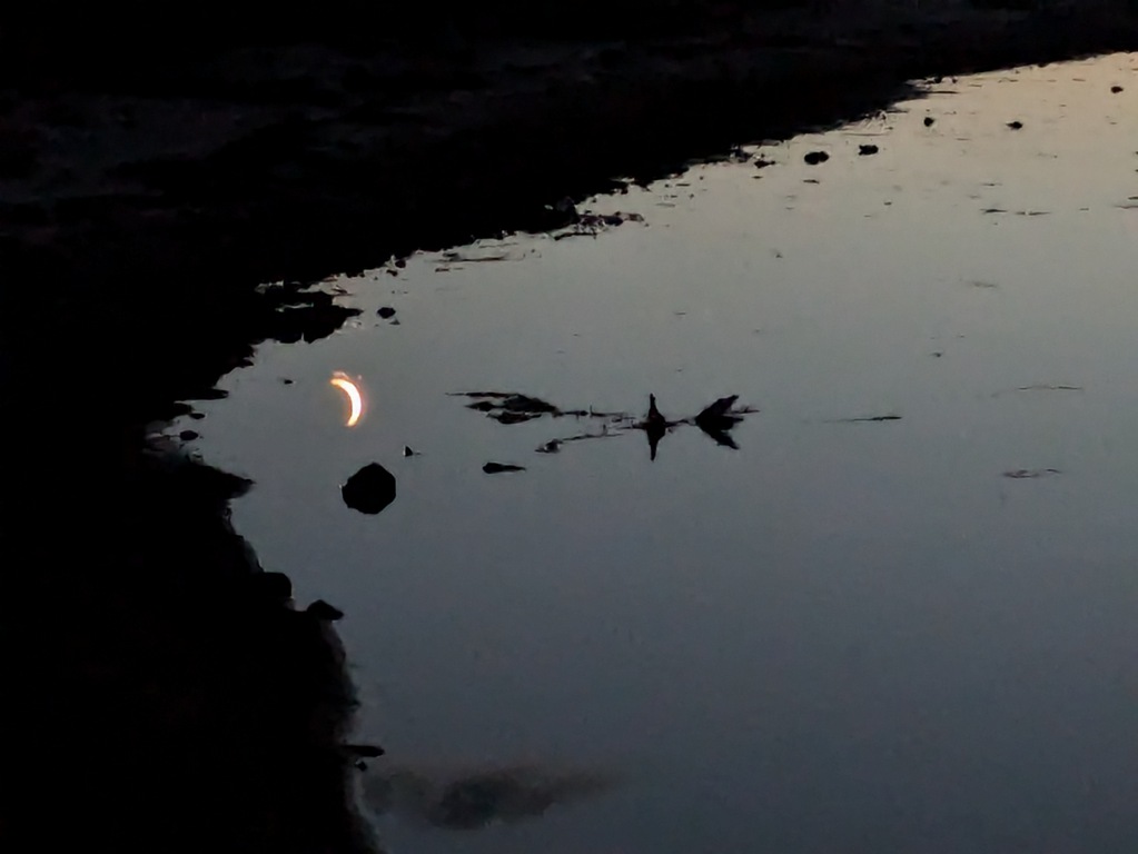 K3_MuddyMoonReflectionZoom.jpg