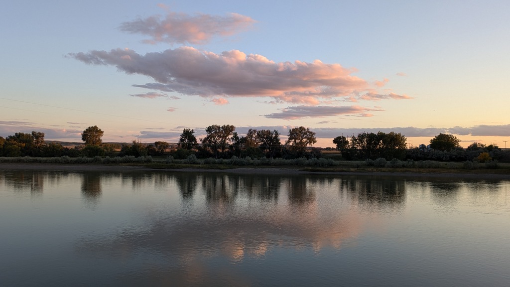 J1_SunsetAcrossRiver.jpg