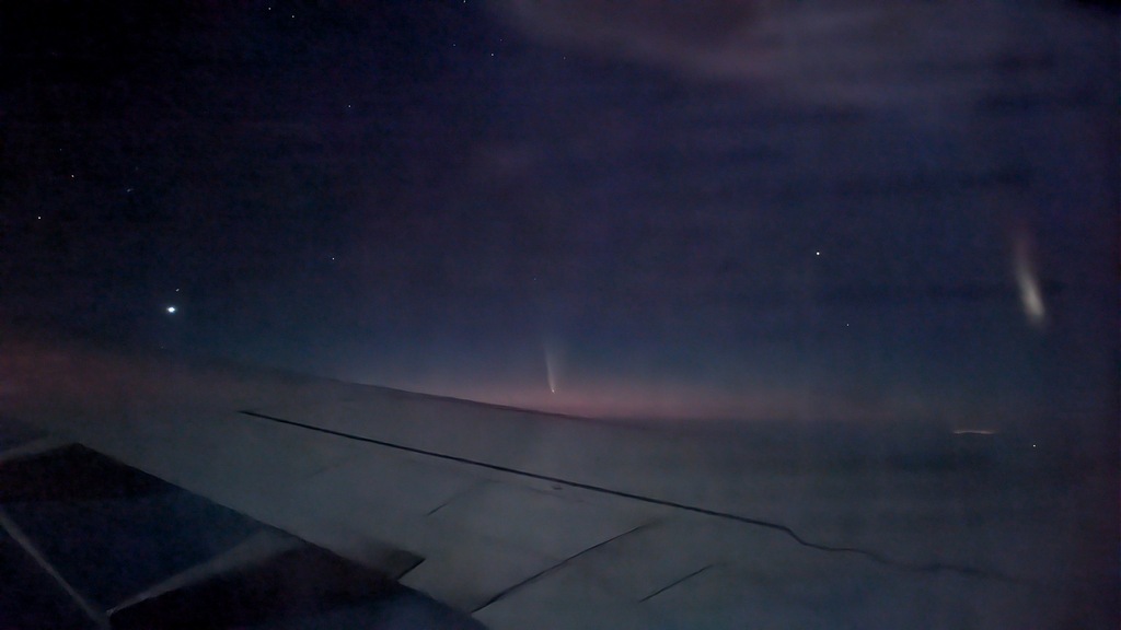 1012B2_VenusAndComet.jpg