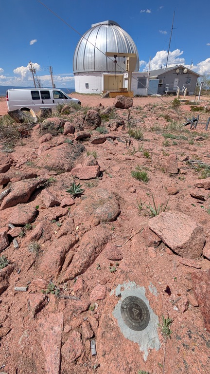P1_SummitMarkerVanObservatory.jpg