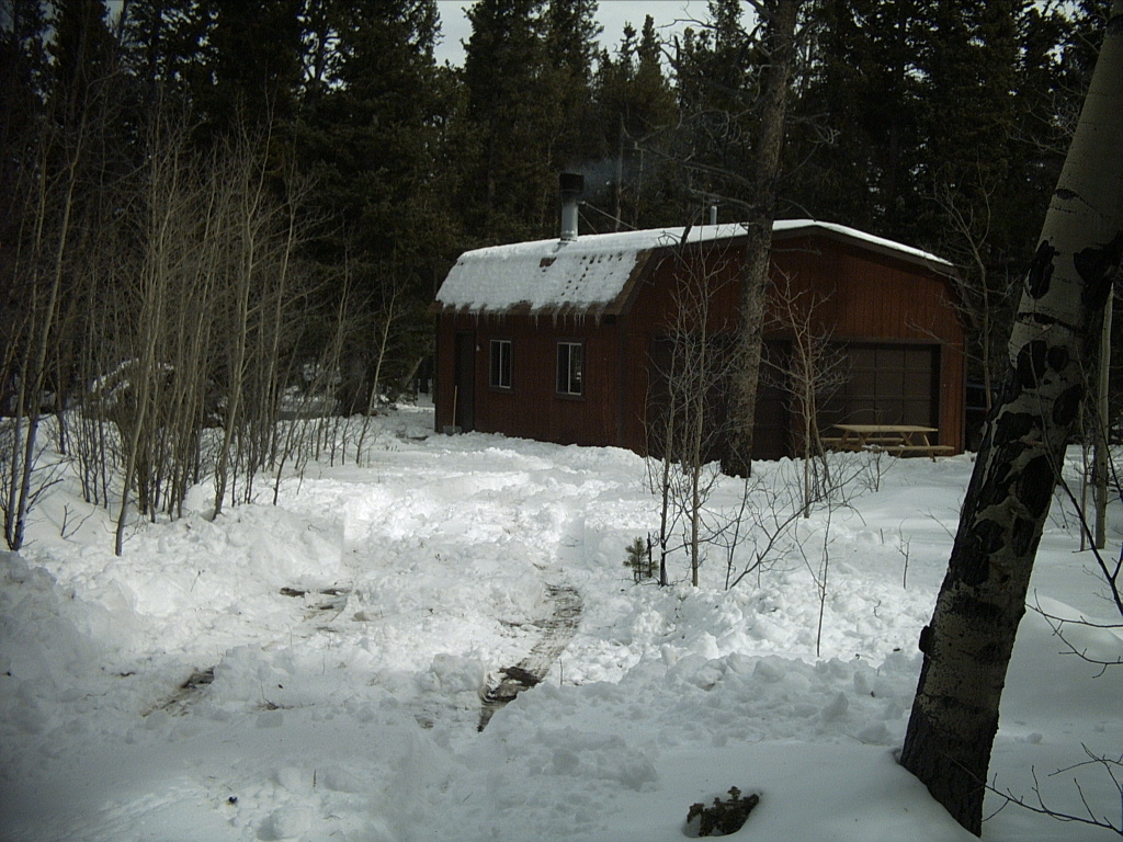 B3_061029_D1_SWtoCabin.JPG