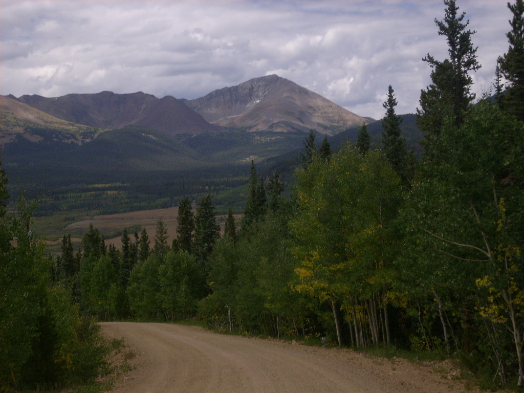 L1_090907_F_MountGuyotDownRoad.JPG