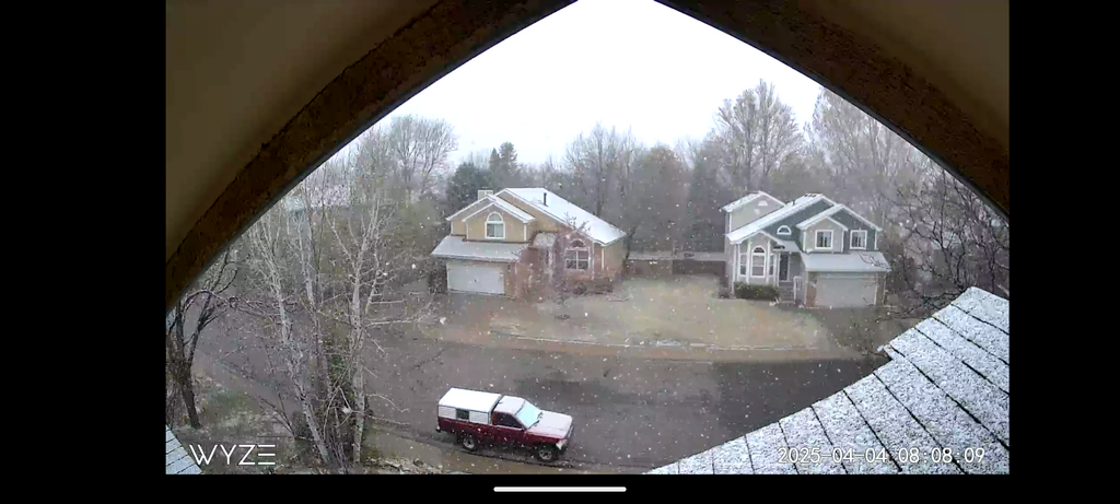 2025_0404_0808_SnowingAtHome.png